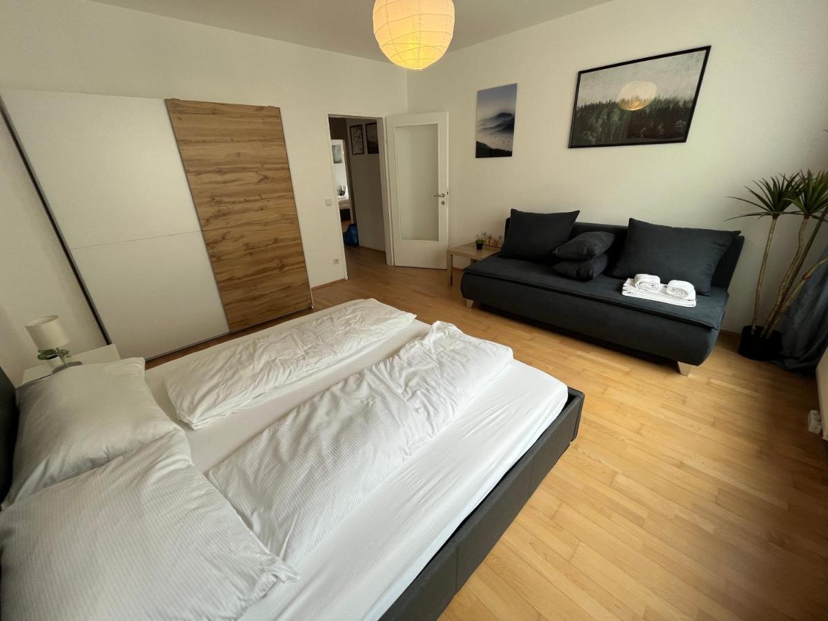 Cool Schonbrunn Apt 2Br Apartment Vienna Exterior photo