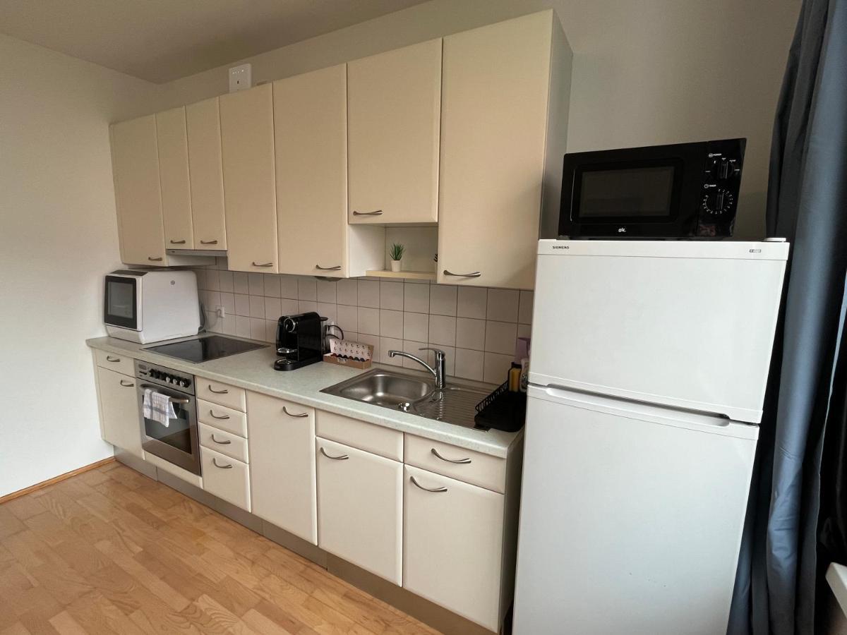 Cool Schonbrunn Apt 2Br Apartment Vienna Exterior photo